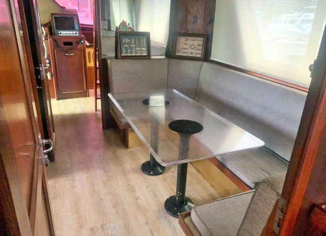 
								HATTERAS MOTOR YACHTS 61 full									
