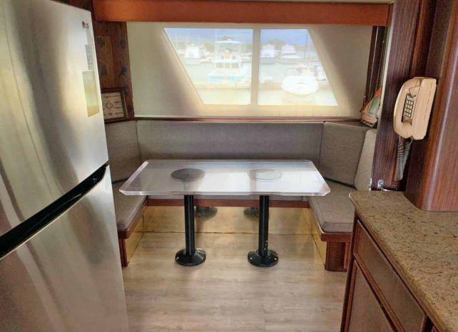 
								HATTERAS MOTOR YACHTS 61 full									