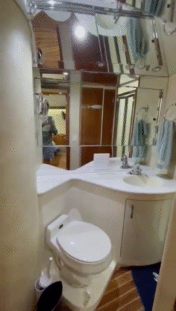 
										HATTERAS SPORT FISHERMAN 50 full									