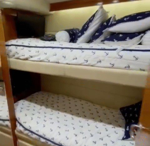 
								HATTERAS SPORT FISHERMAN 50 full									