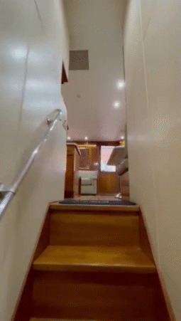 
										HATTERAS SPORT FISHERMAN 50 full									