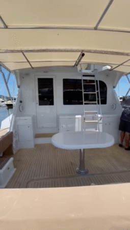 
										HATTERAS SPORT FISHERMAN 50 full									