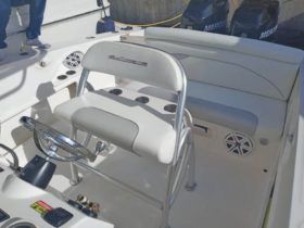 EXTREME MARINE CUDDY 30
