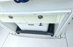 
										BLACKFIN 272CC 27 full									