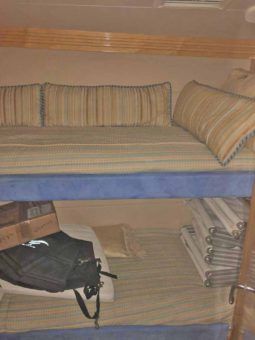 
										HATTERAS CONVERTIBLE 55 full									