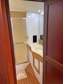 
										HATTERAS CONVERTIBLE 55 full									