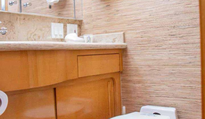 
								HATTERAS CONVERTIBLE 55 full									