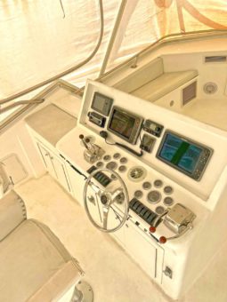 
										HATTERAS CONVERTIBLE 55 full									