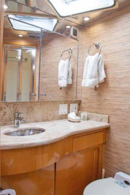 
										HATTERAS CONVERTIBLE 55 full									