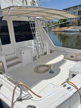HATTERAS CONVERTIBLE 55