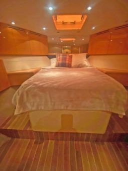 
										HATTERAS CONVERTIBLE 60 full									