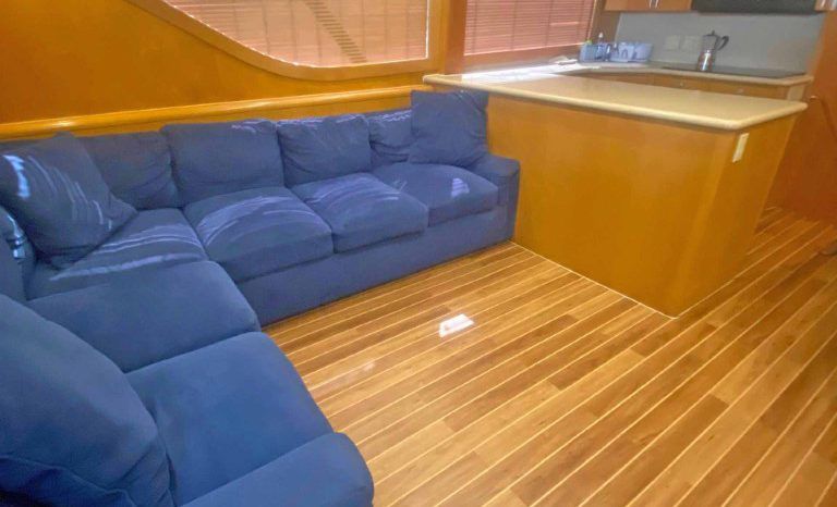 
								HATTERAS CONVERTIBLE 60 full									