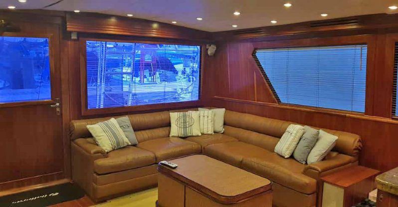 
								HATTERAS SPORT FISHERMAN 65 full									