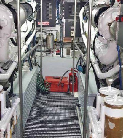 
								HATTERAS SPORT FISHERMAN 65 full									