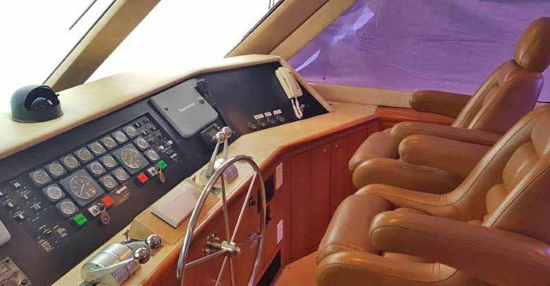 
								HATTERAS SPORT FISHERMAN 65 full									