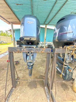 PAREJA YAMAHA FOUR STROKE 200HP