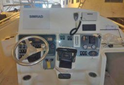 
										HYDRA SPORTS VECTOR 330 VX 33 full									