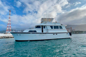 HATTERAS MY 53