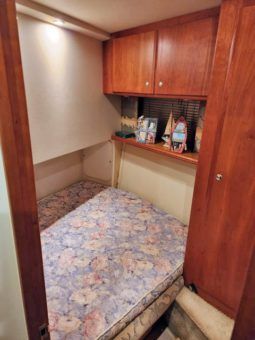 
										SILVERTON CONVERTIBLE 42 full									