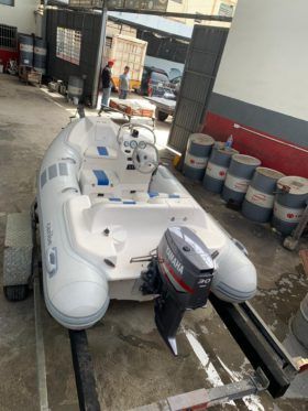 DINGHY CARIBE 11