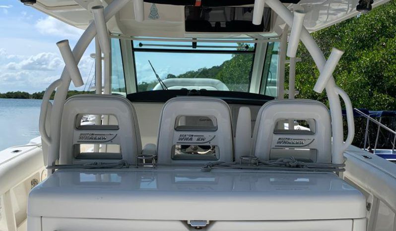 
								BOSTON WHALER 37 full									