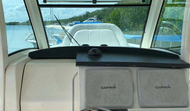 
								BOSTON WHALER 37 full									