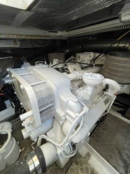 
										AZIMUT 58 full									