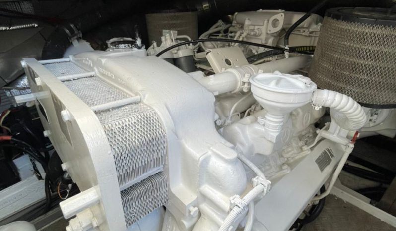 
								AZIMUT 58 full									