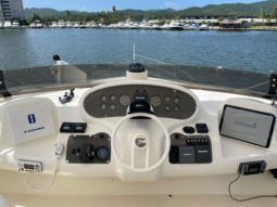 
										AZIMUT 58 full									