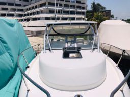 
										BOSTON WHALER CONQUEST 28 full									