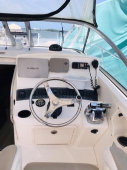 
										BOSTON WHALER CONQUEST 28 full									