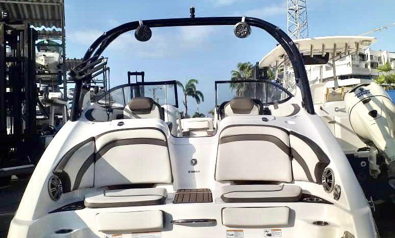 
								YAMAHA LIMITED S 242 24 full									