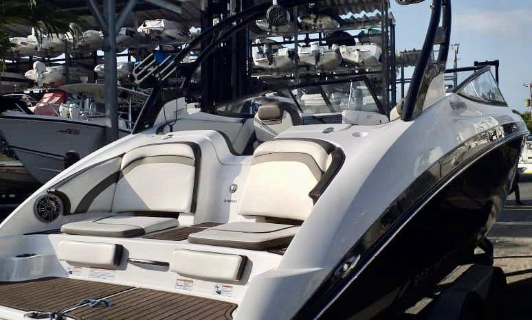 
								YAMAHA LIMITED S 242 24 full									