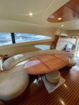 
										AZIMUT 62 full									