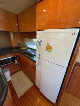 
										AZIMUT 62 full									