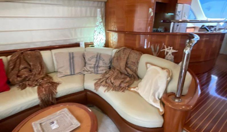 
								AZIMUT 62 full									