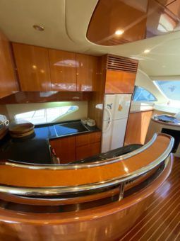 
										AZIMUT 62 full									
