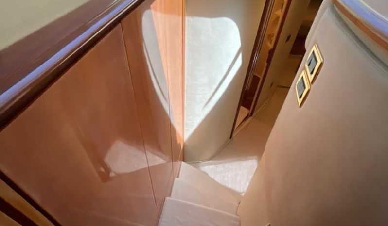 
								AZIMUT 62 full									