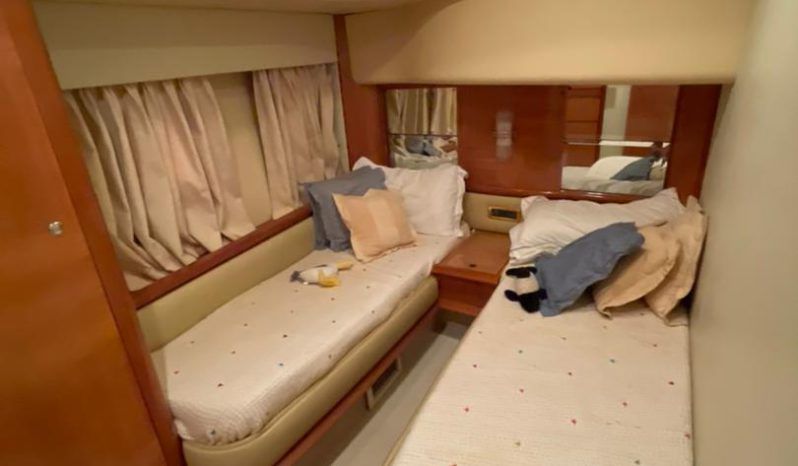 
								AZIMUT 62 full									