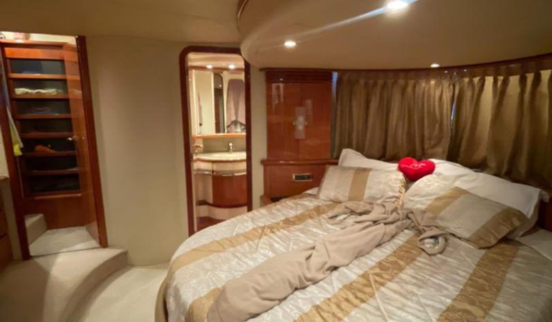 
								AZIMUT 62 full									