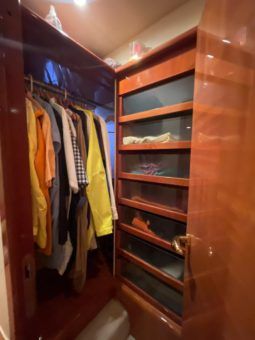 
										AZIMUT 62 full									