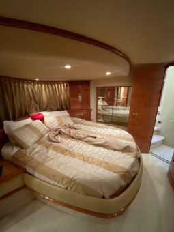 
										AZIMUT 62 full									