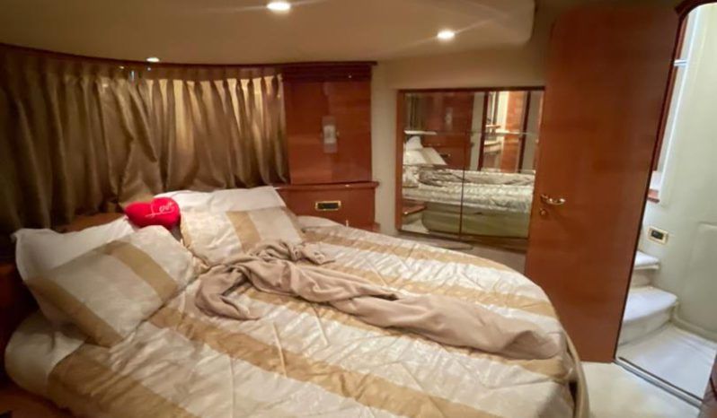 
								AZIMUT 62 full									