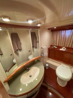 
										AZIMUT 62 full									