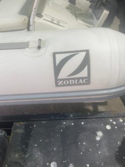 
										DINGHY ZODIAC 11 full									