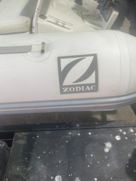 DINGHY ZODIAC 11