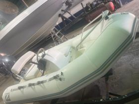 DINGHY ZODIAC 11