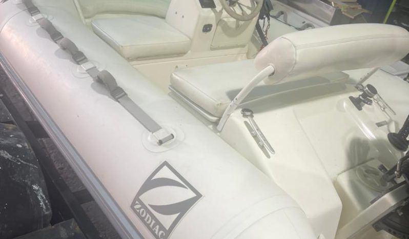 
								DINGHY ZODIAC 11 full									