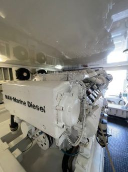 
										VIKING ENCLOSED BRIDGE 60 full									