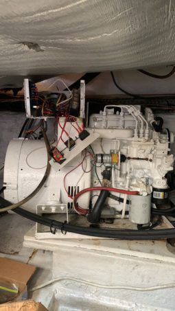 
										AZIMUT 43 full									